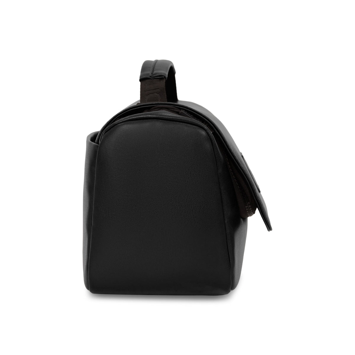 District Hanging Toiletry