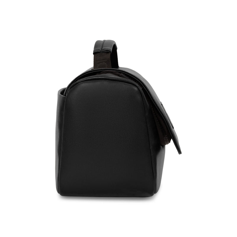 District Hanging Toiletry